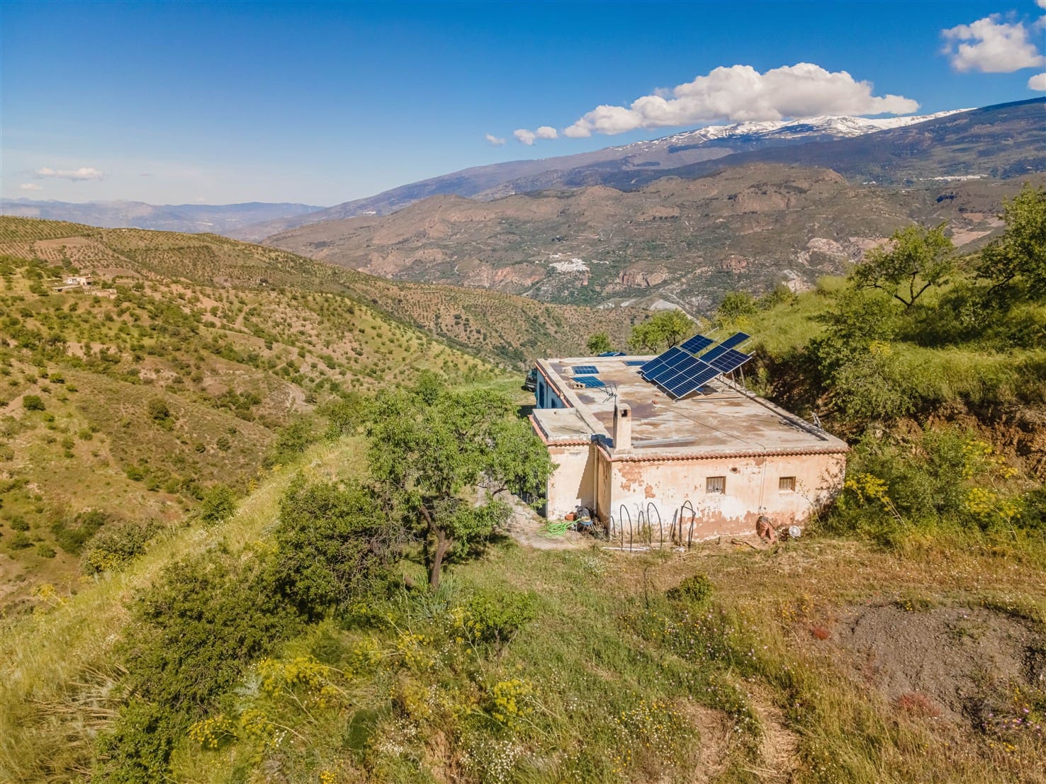 10 soveværelse Finca/Landehus til salg i Almegijar med garage - € 100.000 (Ref: 9805797)