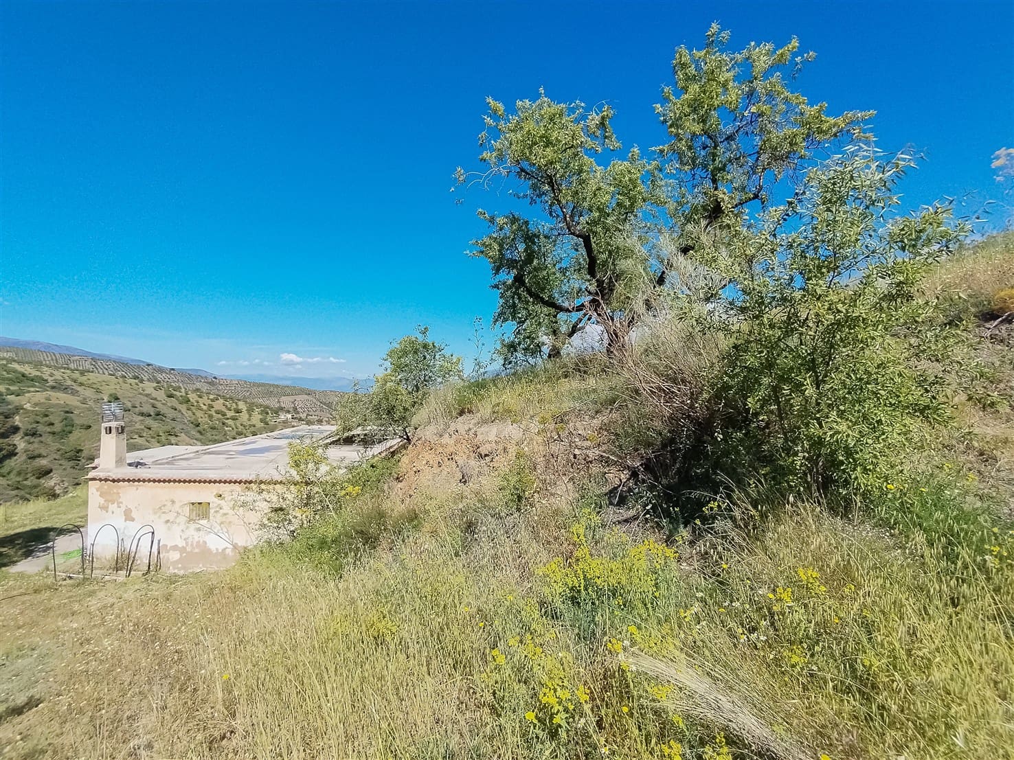 10 soveværelse Finca/Landehus til salg i Almegijar med garage - € 100.000 (Ref: 9805797)