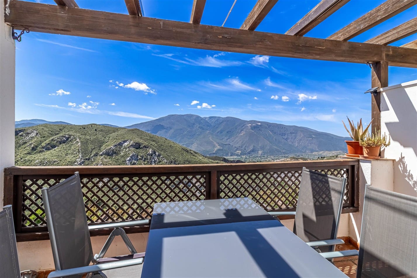 2 quarto Apartamento para venda em Carataunas com piscina garagem - 120 000 € (Ref: 9841788)