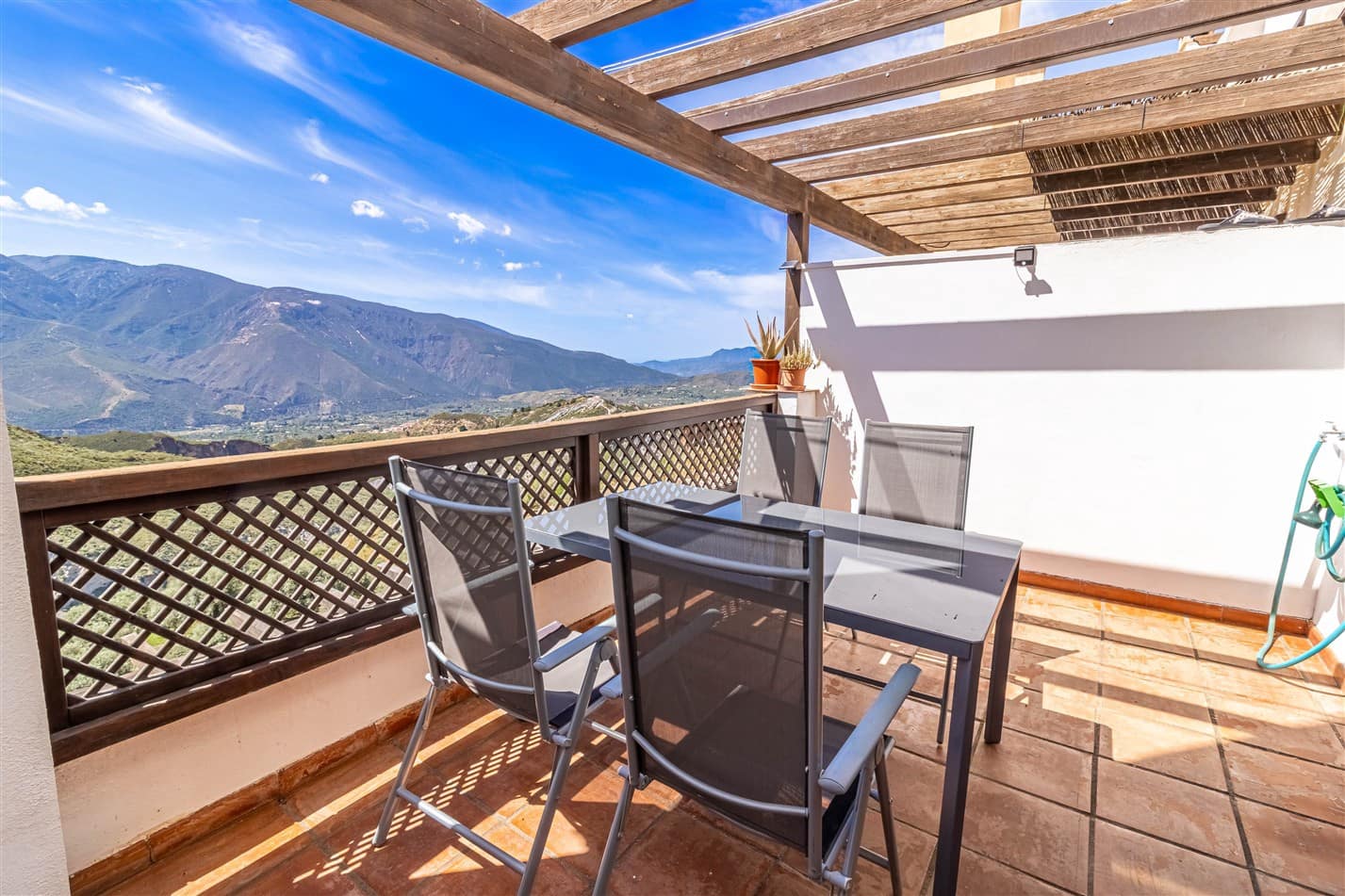 2 quarto Apartamento para venda em Carataunas com piscina garagem - 120 000 € (Ref: 9841788)