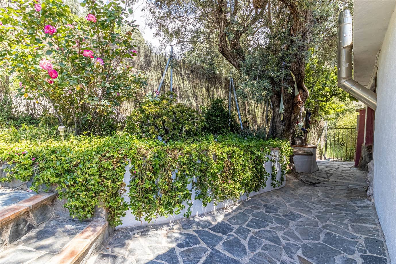 2 bedroom Finca/Country House for sale in Lanjaron with pool garage - € 265,000 (Ref: 9844582)