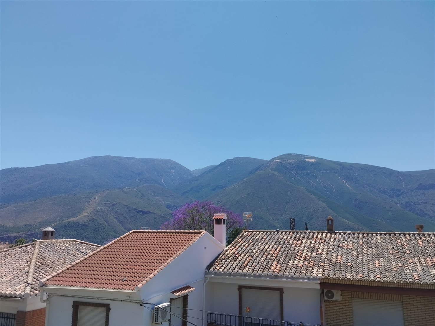 4 bedroom Apartment for sale in Orgiva - € 72,000 (Ref: 9874380)