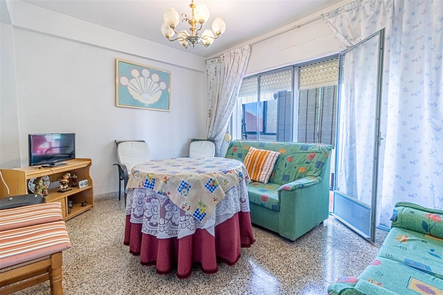 4 bedroom Apartment for sale in Orgiva - € 72,000 (Ref: 9874380)