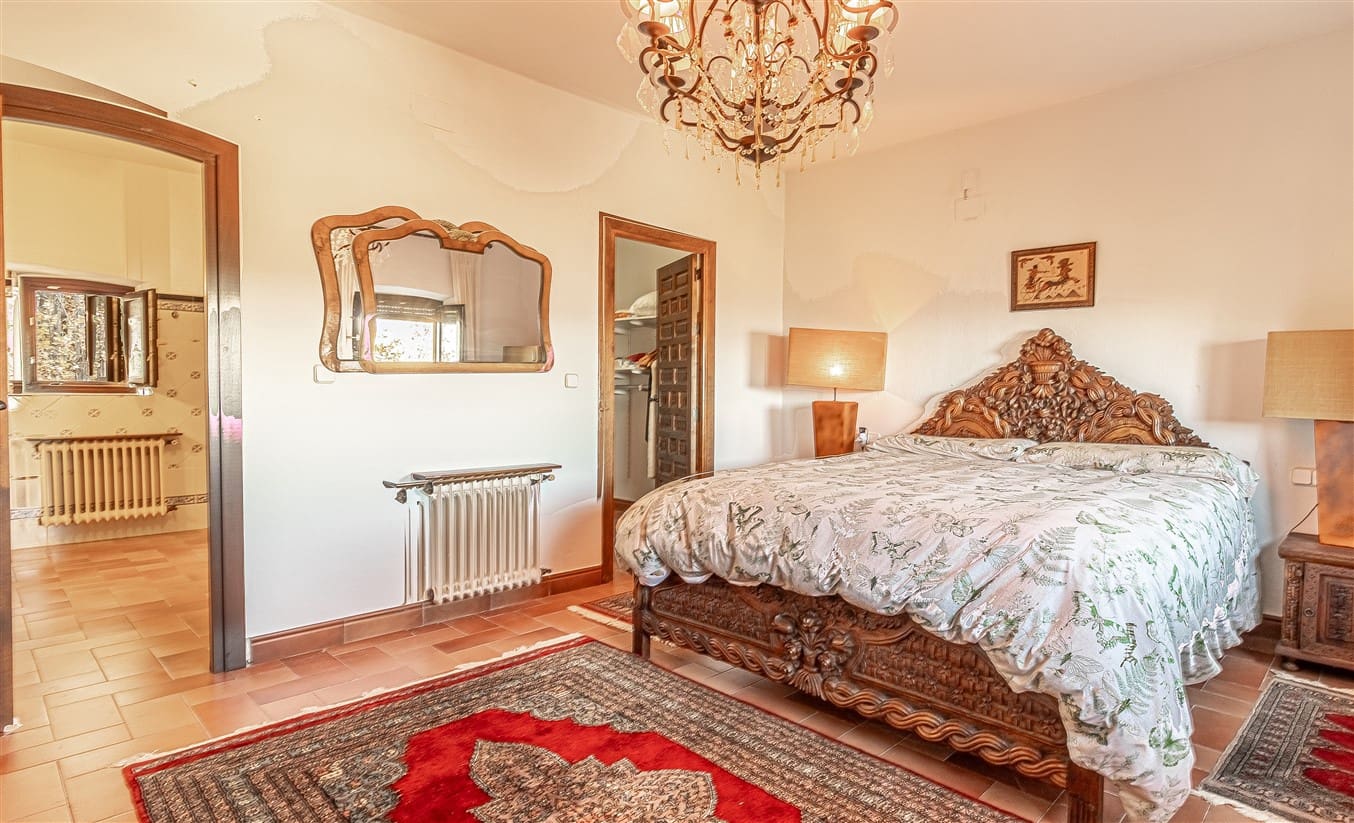 2 bedroom Finca/Country House for sale in Alpujarra de la Sierra with garage - € 250,000 (Ref: 9875276)