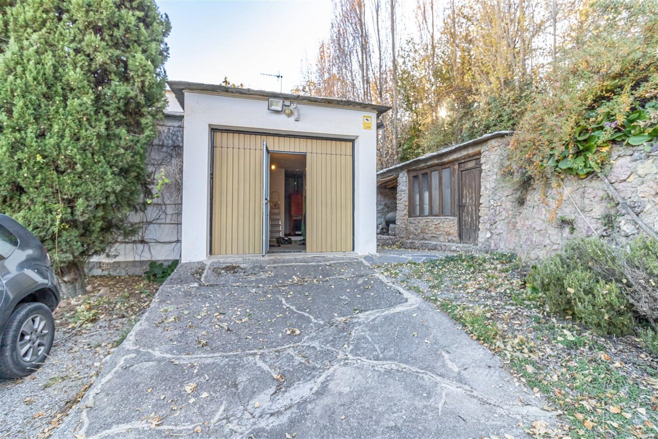 2 bedroom Finca/Country House for sale in Alpujarra de la Sierra with garage - € 250,000 (Ref: 9875276)