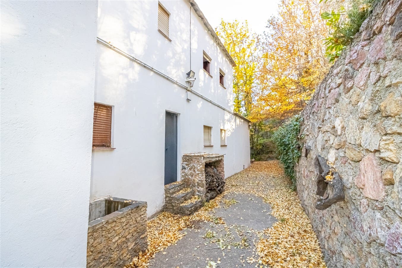 2 bedroom Finca/Country House for sale in Alpujarra de la Sierra with garage - € 250,000 (Ref: 9875276)