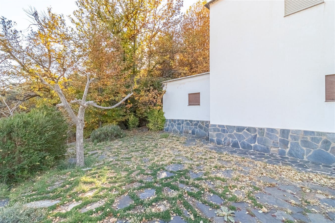 2 bedroom Finca/Country House for sale in Alpujarra de la Sierra with garage - € 250,000 (Ref: 9875276)