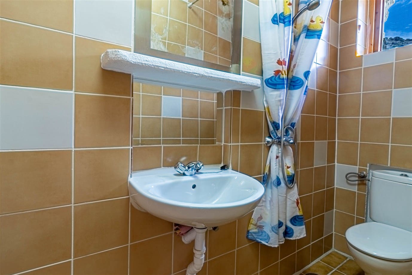 6 bedroom Finca/Country House for sale in Pampaneira with pool garage - € 275,000 (Ref: 9971677)