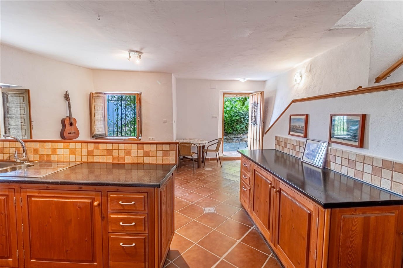 6 bedroom Finca/Country House for sale in Pampaneira with pool garage - € 275,000 (Ref: 9971677)