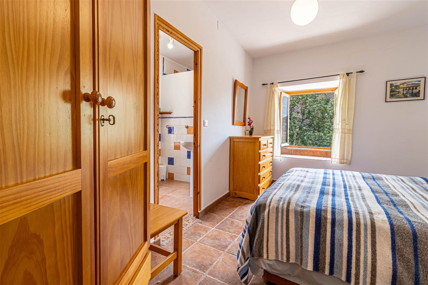 6 bedroom Finca/Country House for sale in Pampaneira with pool garage - € 275,000 (Ref: 9971677)