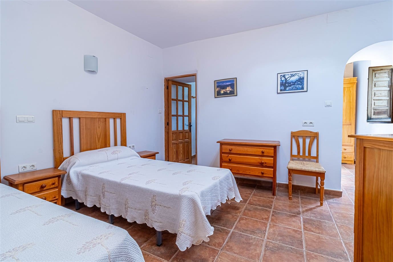 6 bedroom Finca/Country House for sale in Pampaneira with pool garage - € 275,000 (Ref: 9971677)
