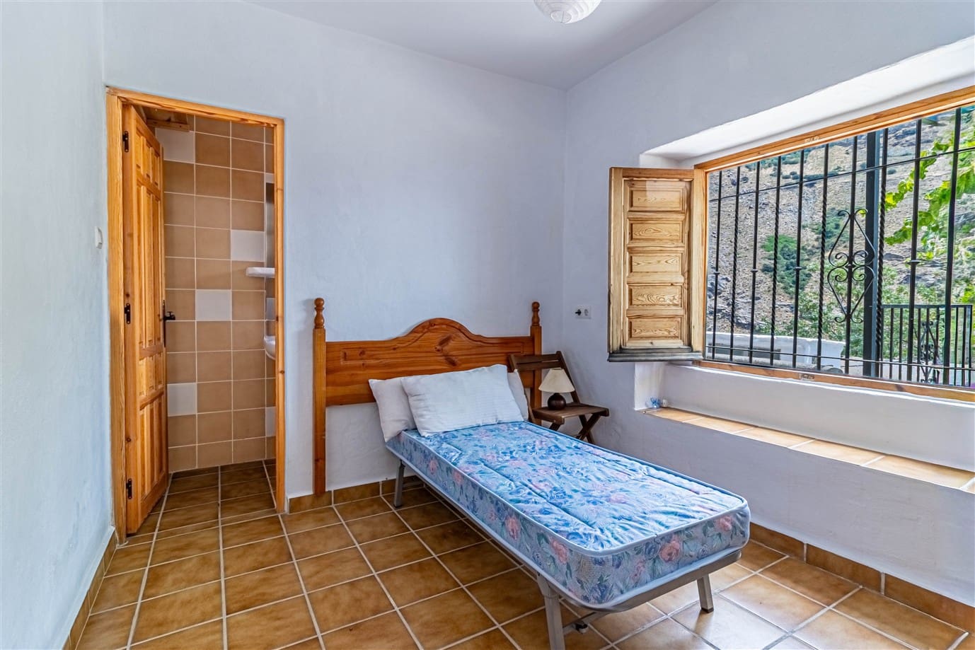 6 bedroom Finca/Country House for sale in Pampaneira with pool garage - € 275,000 (Ref: 9971677)