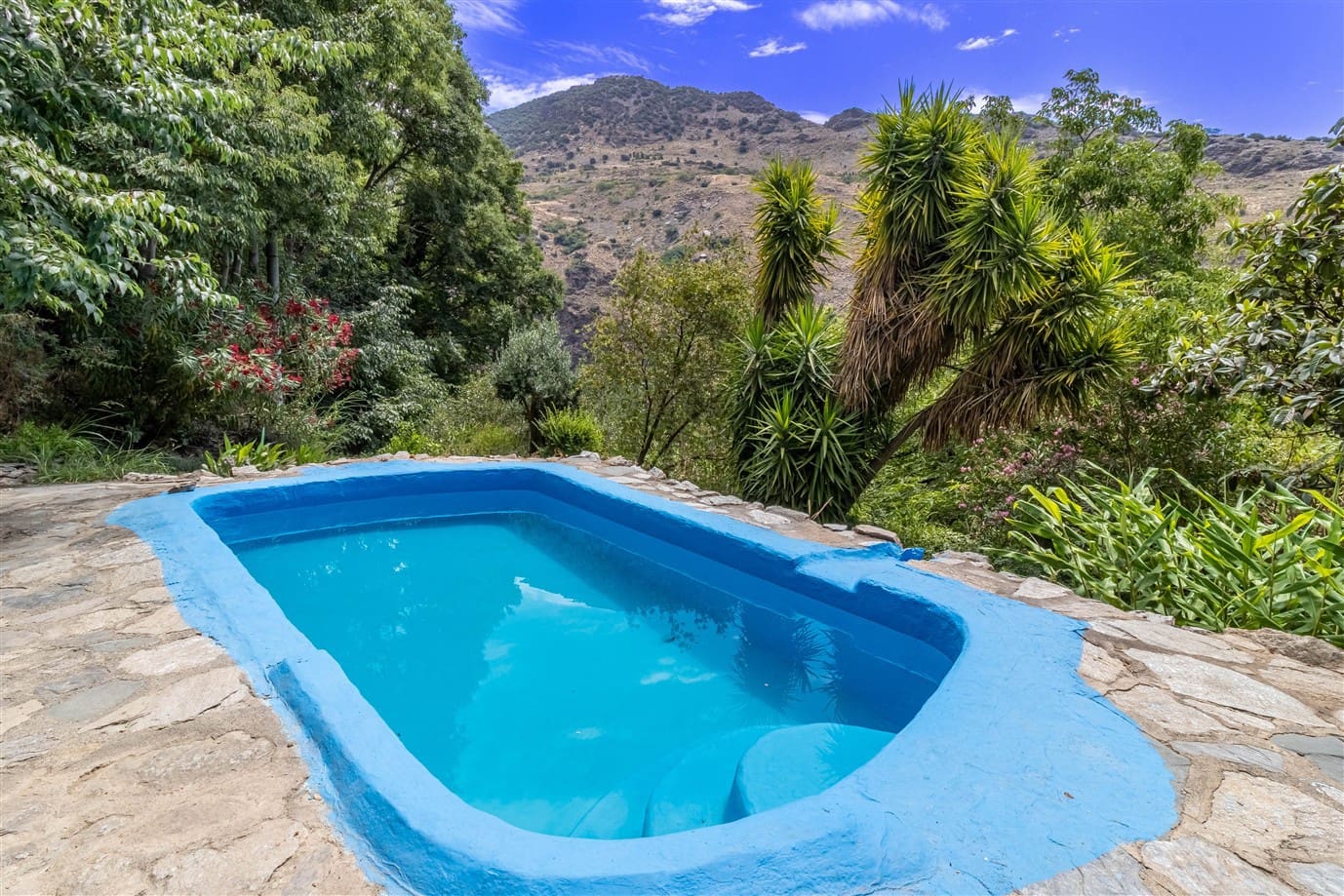 6 bedroom Finca/Country House for sale in Pampaneira with pool garage - € 275,000 (Ref: 9971677)