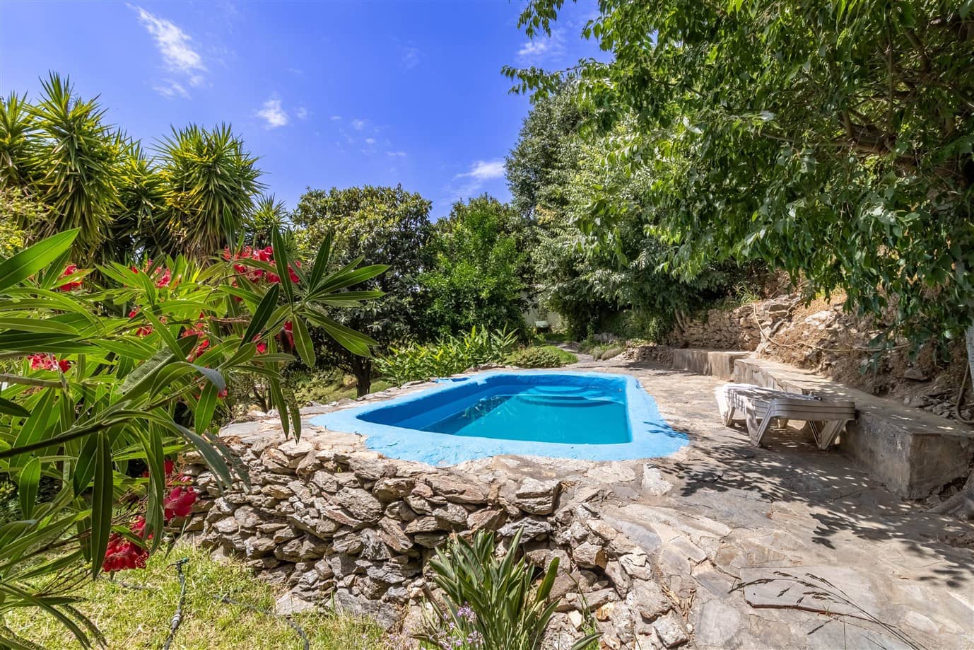6 bedroom Finca/Country House for sale in Pampaneira with pool garage - € 275,000 (Ref: 9971677)