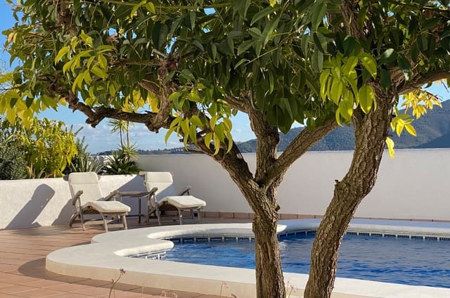 3 soveværelse Villa til salg i Jalón / Xaló med swimmingpool garage - € 585.000 (Ref: 1130425)