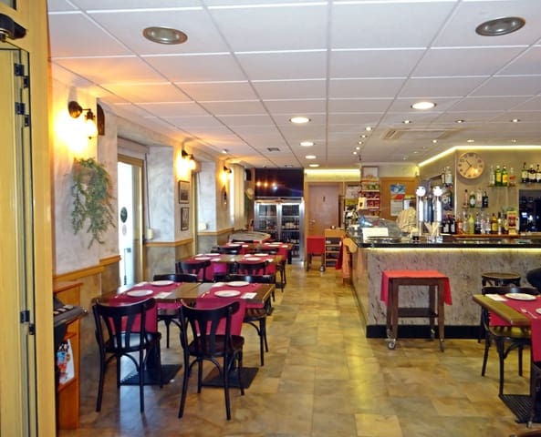 3 slaapkamer Bedrijf te koop in Alcalalí / Alcanalí - € 600.000 (Ref: 1130846)