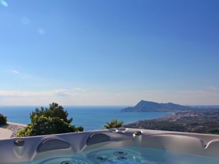 3 soveværelse Strandlejlighed til salg i Altea med swimmingpool garage - € 1.700.000 (Ref: 1138995)