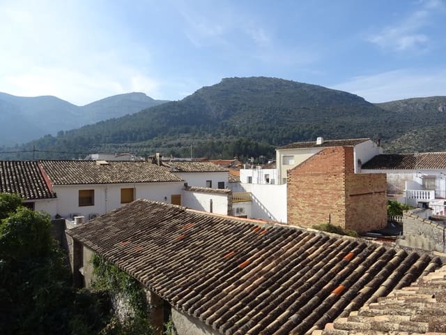 Casa de 4 habitaciones en Benigembla / Benichembla en venta - 139.900 € (Ref: 1144295)