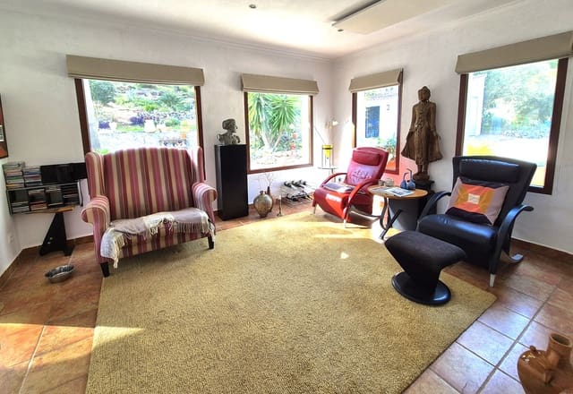 4 slaapkamer Finca/Landhuis te koop in Jalón / Xaló met zwembad garage - € 650.000 (Ref: 247589)