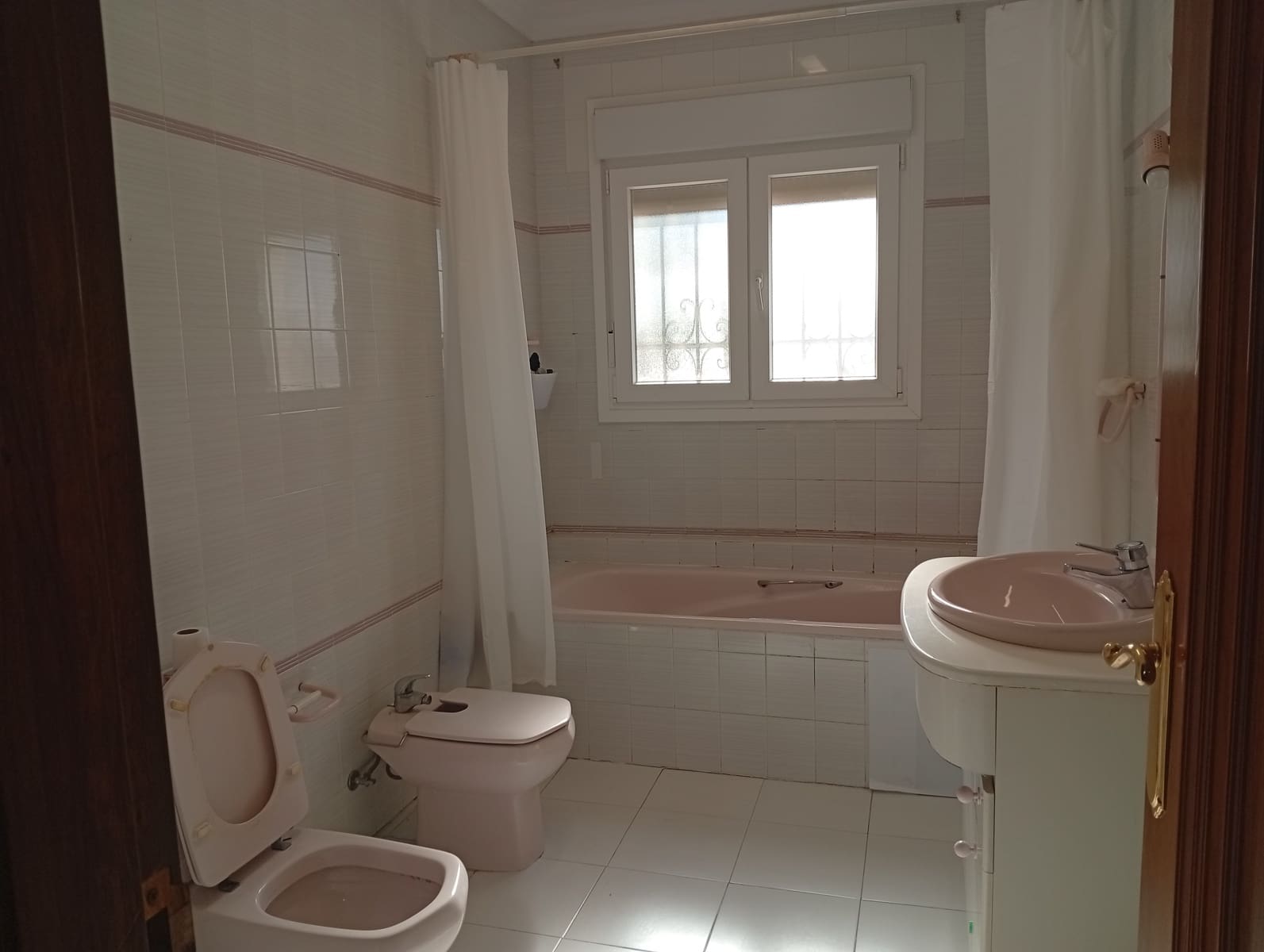 Villa til salgs i Jalon / Xalo med garasje - € 700 000 (Ref: 247593)