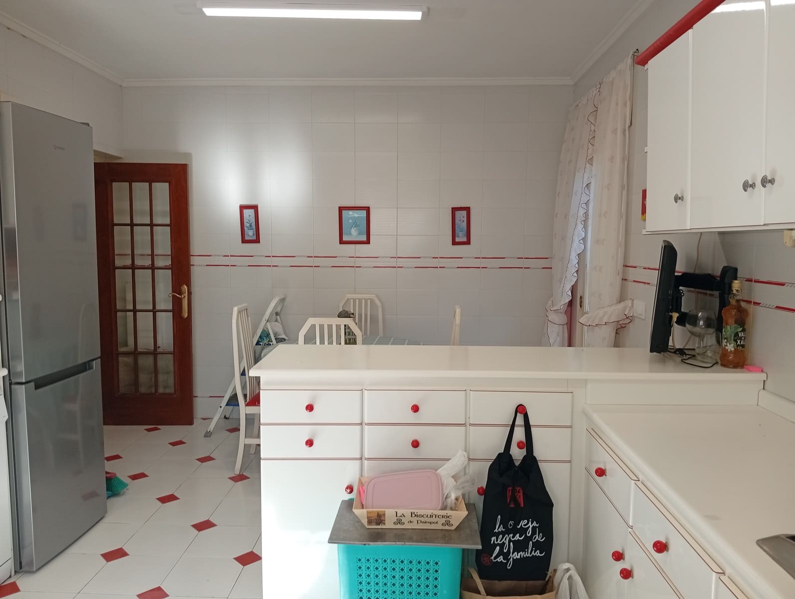 Villa til salgs i Jalon / Xalo med garasje - € 700 000 (Ref: 247593)