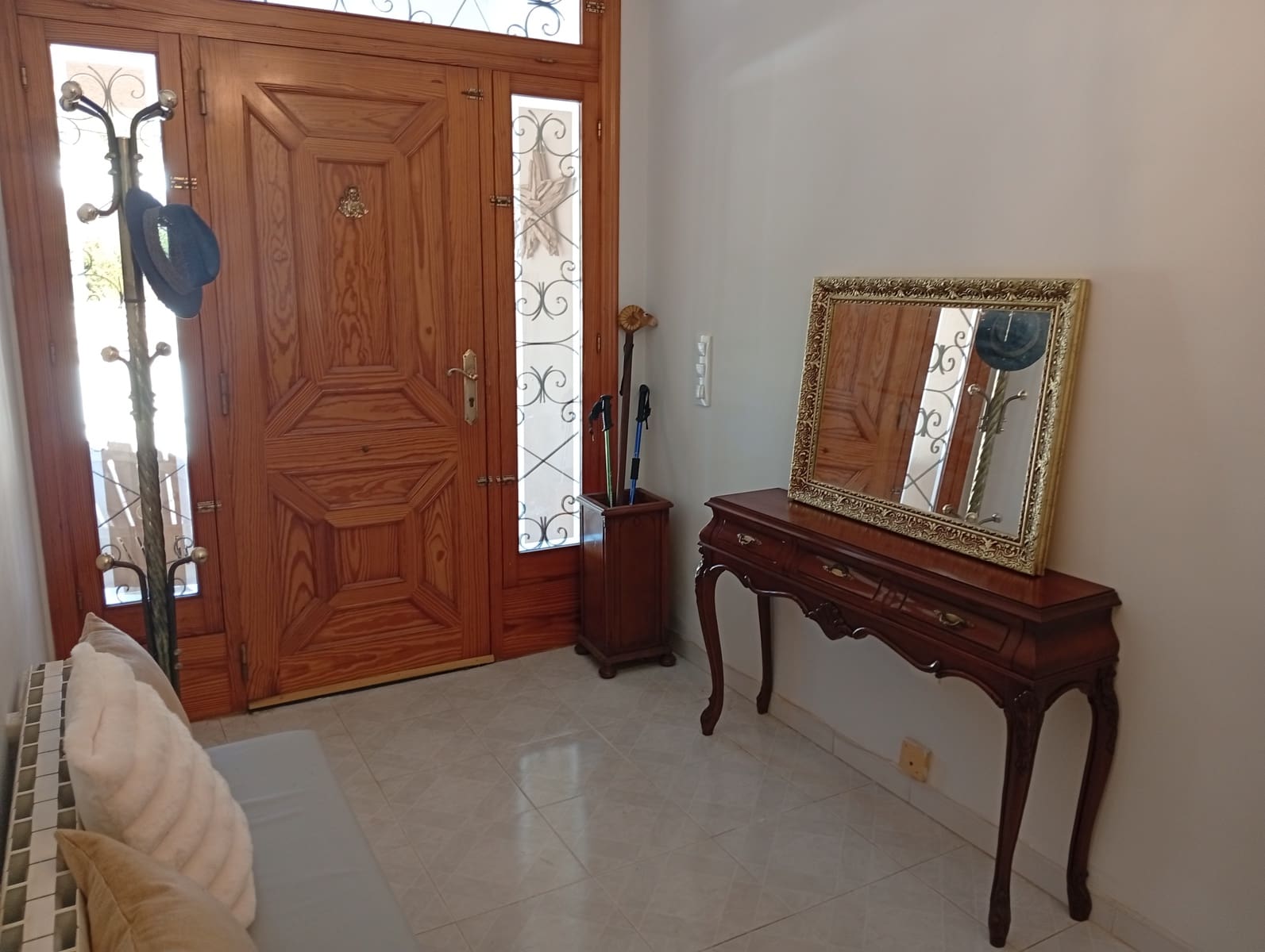 Villa til salgs i Jalon / Xalo med garasje - € 700 000 (Ref: 247593)