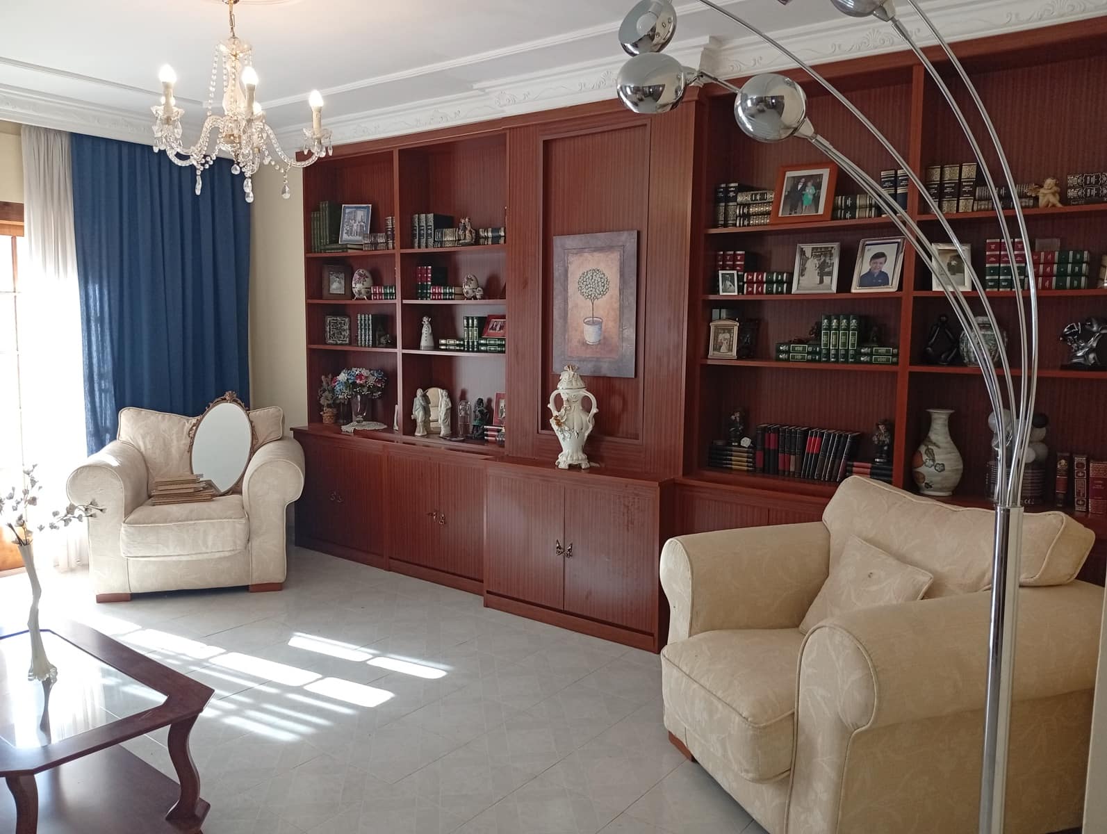 Villa til salgs i Jalon / Xalo med garasje - € 700 000 (Ref: 247593)