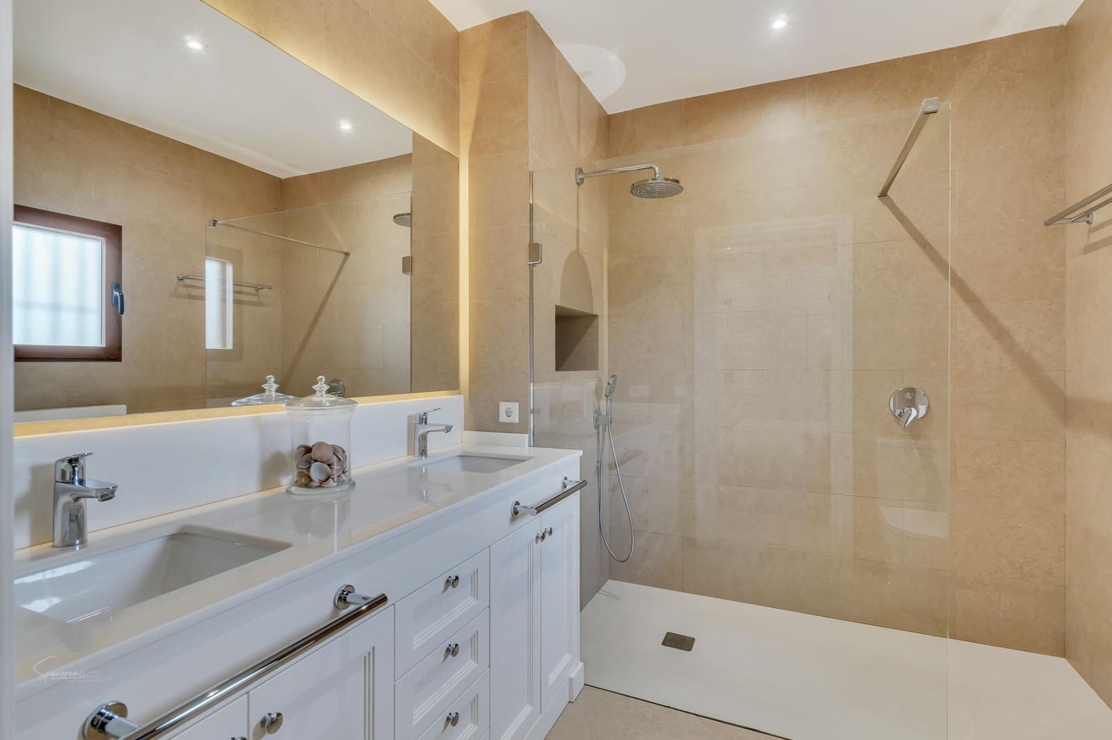 5 makuuhuone Huvila myytävänä paikassa Denia mukana uima-altaan 
autotalli - 1 395 000 € (Ref: 247812)