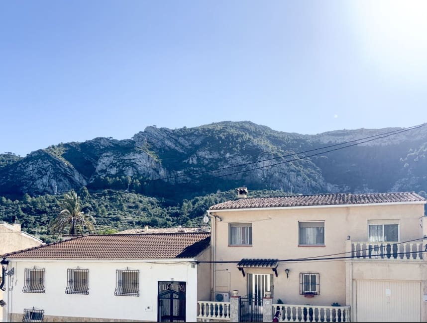 3 soveværelse Bungalow til salg i Llosa de Camacho med swimmingpool garage - € 235.000 (Ref: 247818)