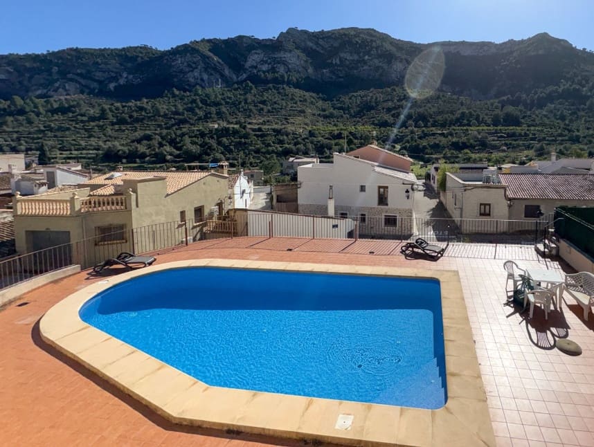 3 soveværelse Bungalow til salg i Llosa de Camacho med swimmingpool garage - € 235.000 (Ref: 247818)