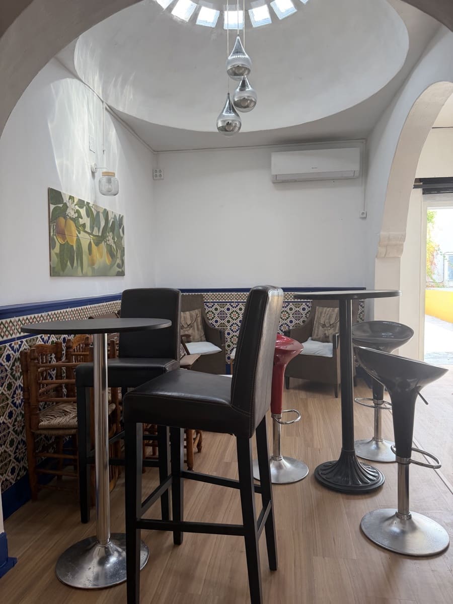 Restaurante/Bar para venda em Orba com garagem - 476 000 € (Ref: 250399)