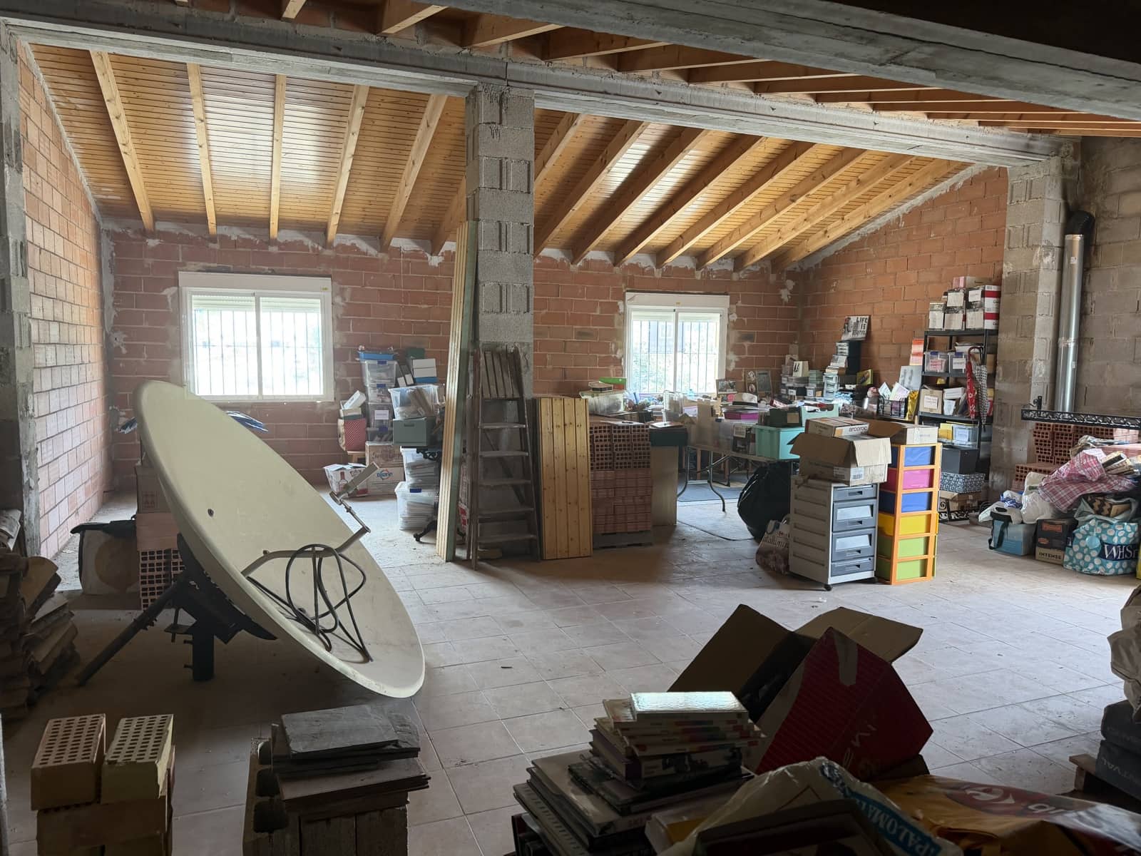 Restaurante/Bar para venda em Orba com garagem - 476 000 € (Ref: 250399)