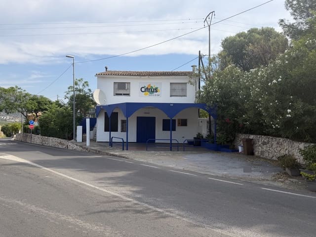 Restaurant/bar te koop in Orba met garage - € 476.000 (Ref: 250399)