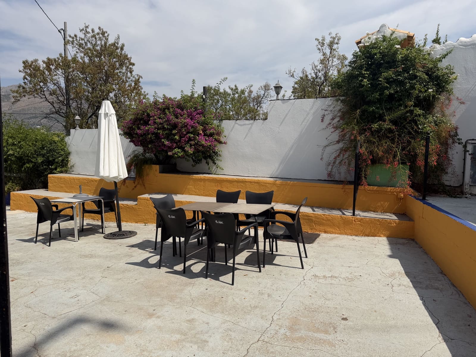 Restaurante/Bar para venda em Orba com garagem - 476 000 € (Ref: 250399)