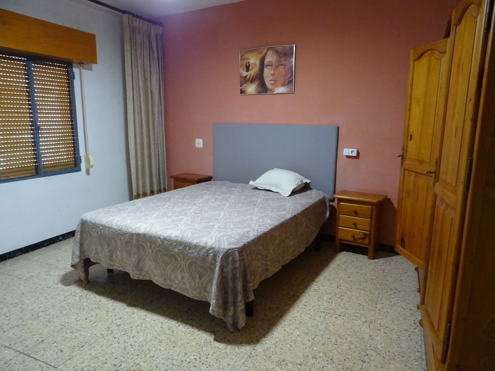 8 soveværelse Byhus til salg i Jalon / Xalo - € 330.000 (Ref: 251340)