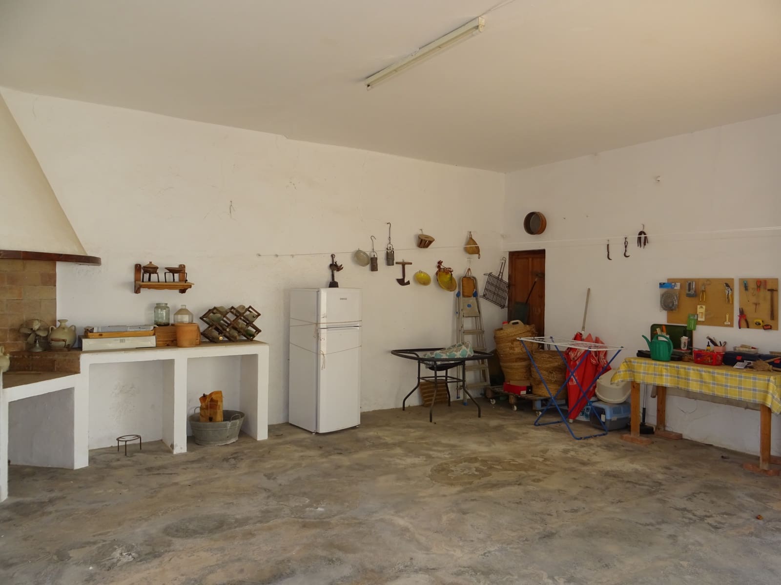 8 soveværelse Byhus til salg i Jalon / Xalo - € 330.000 (Ref: 251340)