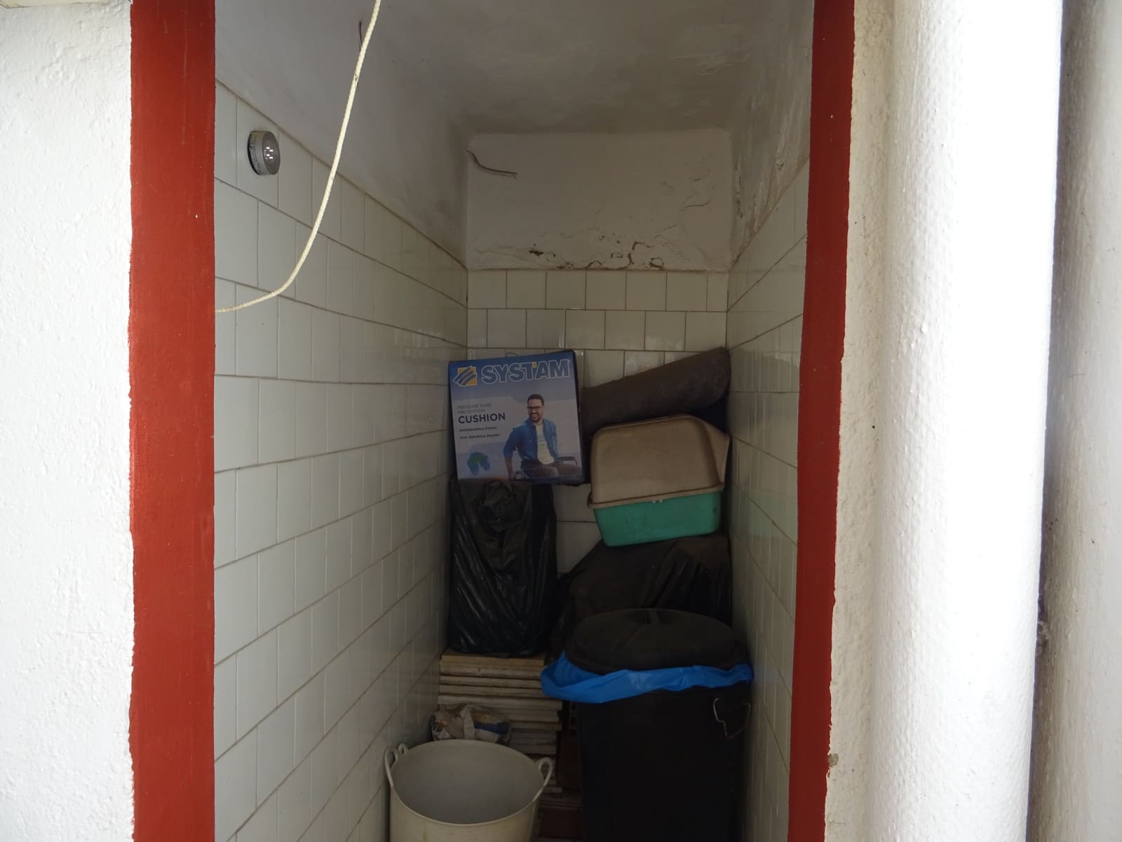 8 soveværelse Byhus til salg i Jalon / Xalo - € 330.000 (Ref: 251340)