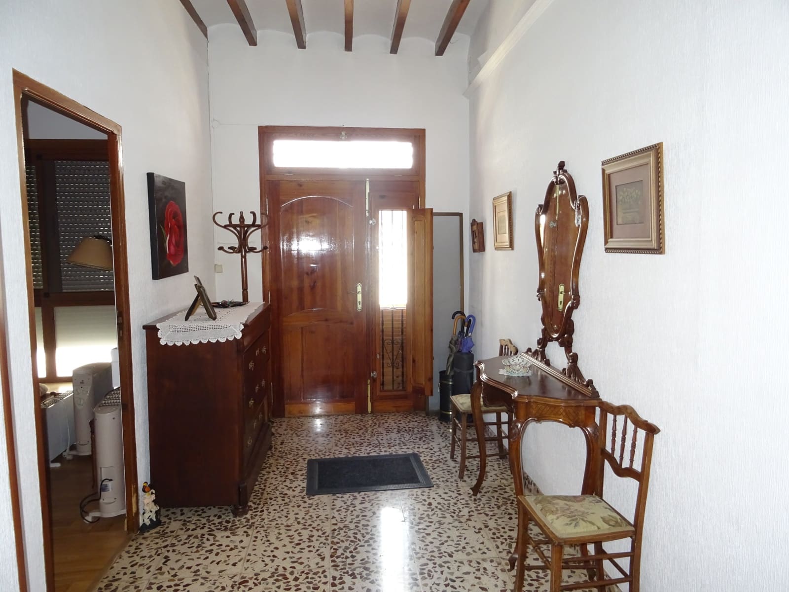 8 soveværelse Byhus til salg i Jalon / Xalo - € 330.000 (Ref: 251340)