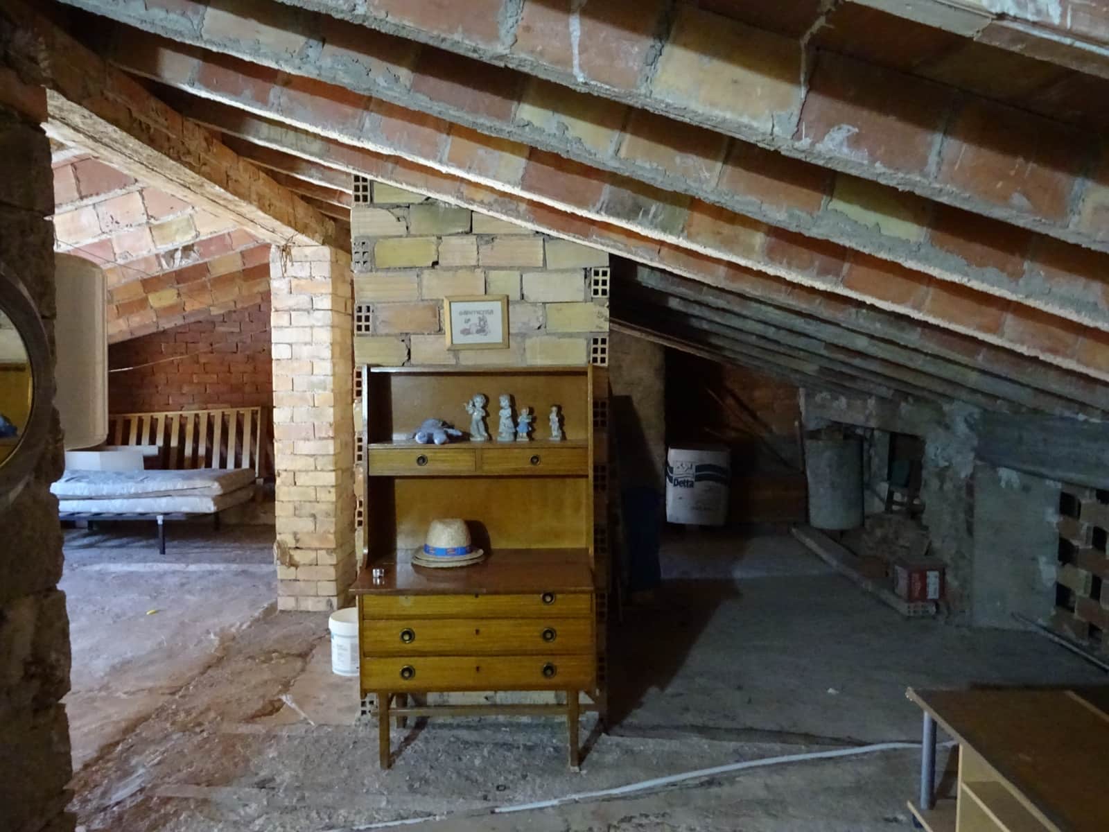 8 soveværelse Byhus til salg i Jalon / Xalo - € 330.000 (Ref: 251340)