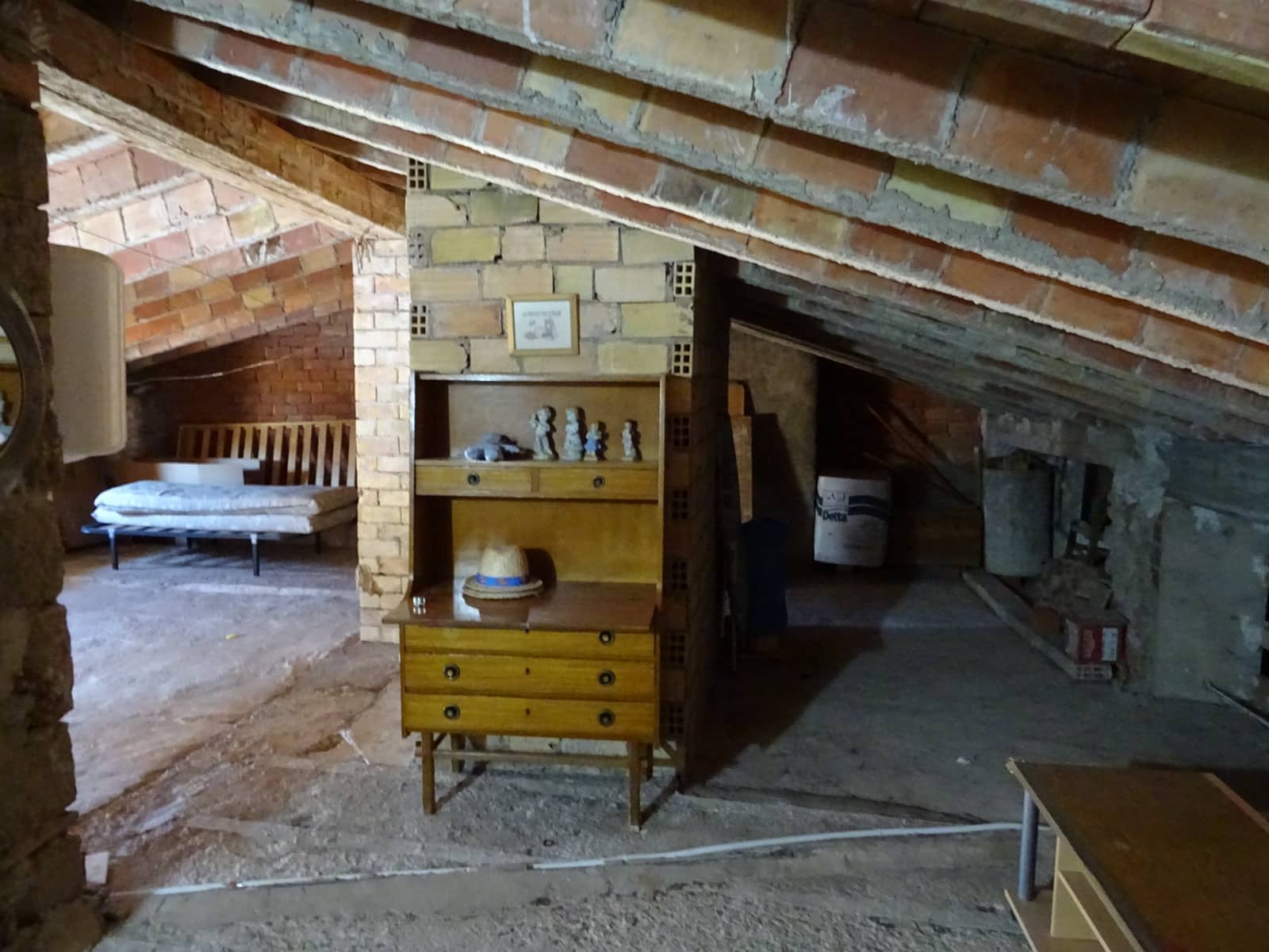 8 soveværelse Byhus til salg i Jalon / Xalo - € 330.000 (Ref: 251340)