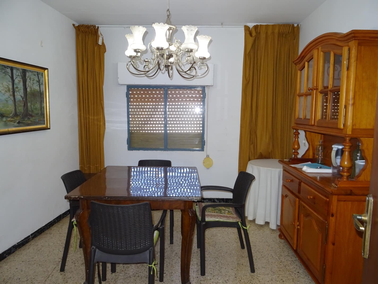 8 soveværelse Byhus til salg i Jalon / Xalo - € 330.000 (Ref: 251340)