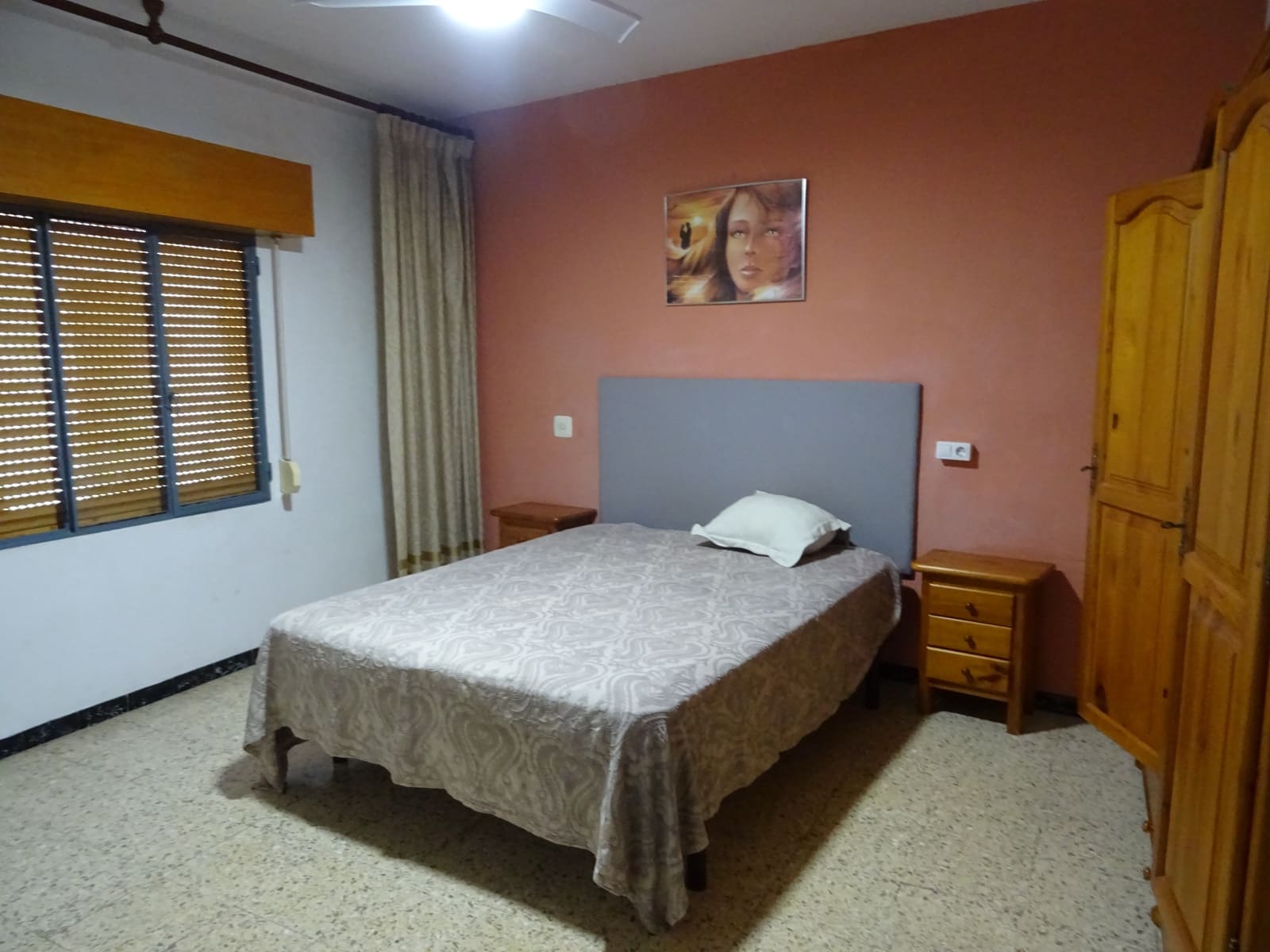 8 soveværelse Byhus til salg i Jalon / Xalo - € 330.000 (Ref: 251340)