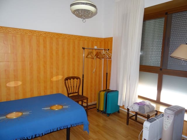 8 bedroom Townhouse for sale in Jalón / Xaló - € 330,000 (Ref: 251340)