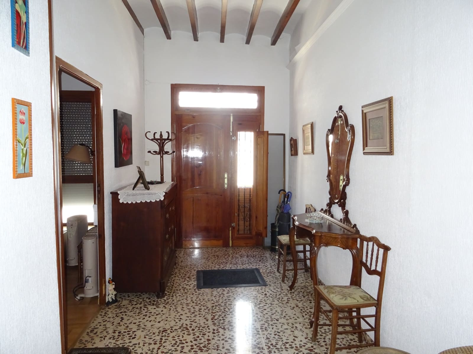 8 soveværelse Byhus til salg i Jalon / Xalo - € 330.000 (Ref: 251340)