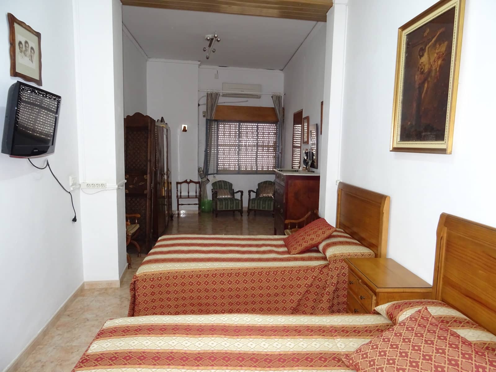 8 soveværelse Byhus til salg i Jalon / Xalo - € 330.000 (Ref: 251340)