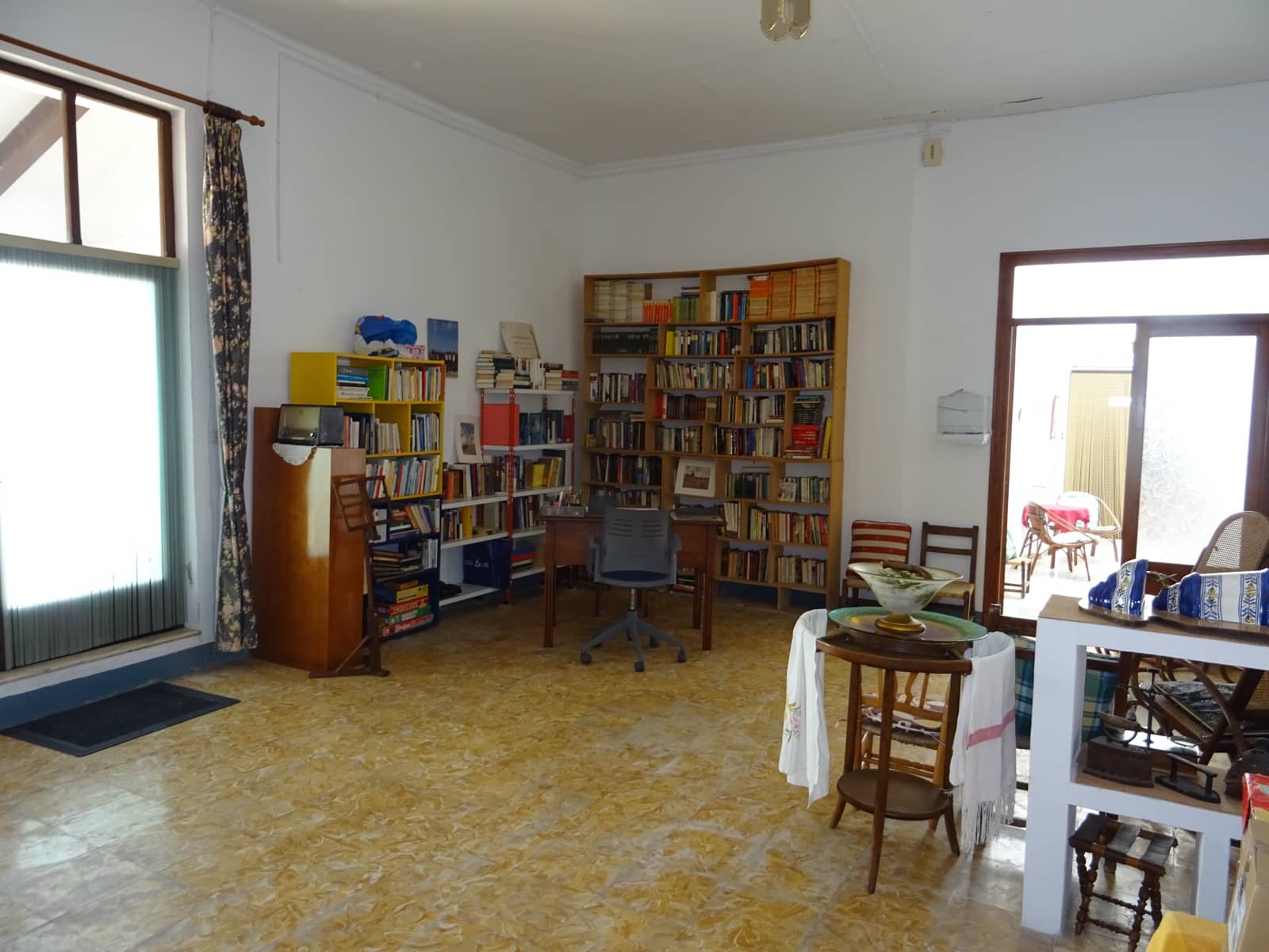 8 soveværelse Byhus til salg i Jalon / Xalo - € 330.000 (Ref: 251340)