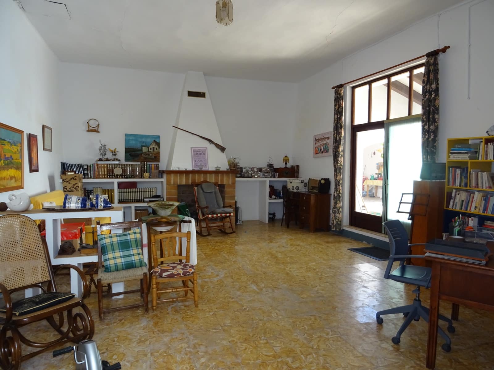 8 soveværelse Byhus til salg i Jalon / Xalo - € 330.000 (Ref: 251340)