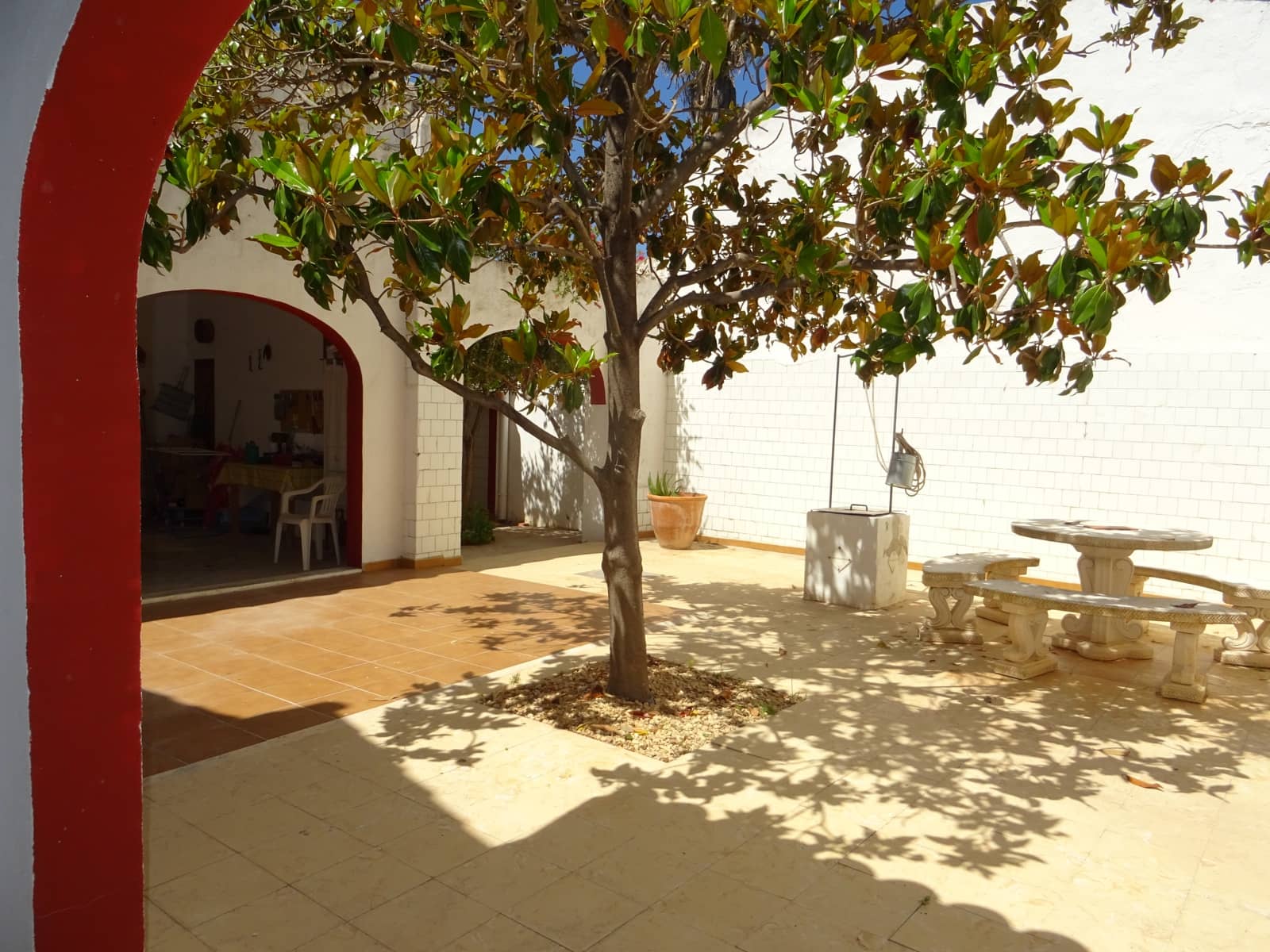 8 soveværelse Byhus til salg i Jalon / Xalo - € 330.000 (Ref: 251340)