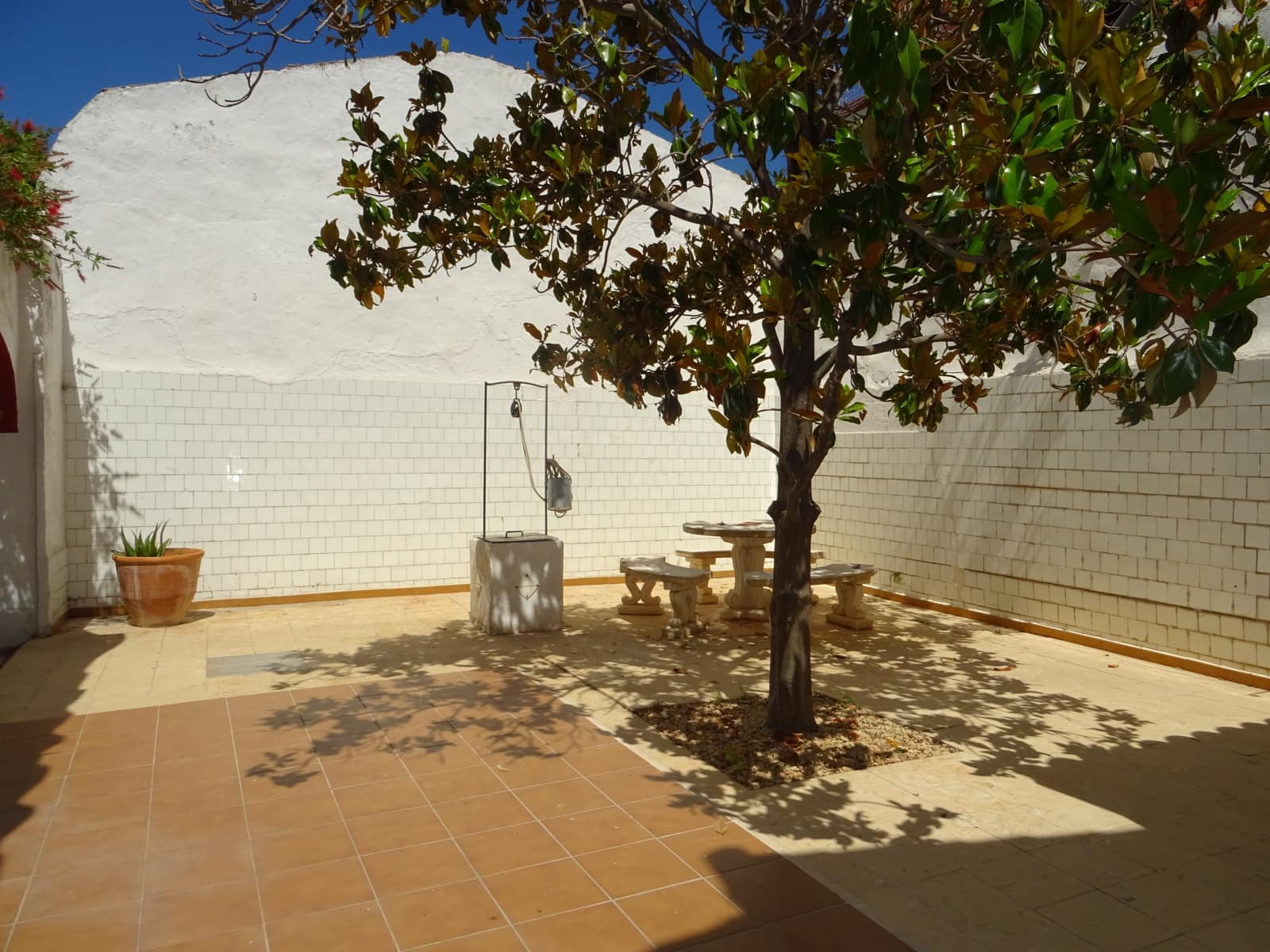 8 soveværelse Byhus til salg i Jalon / Xalo - € 330.000 (Ref: 251340)