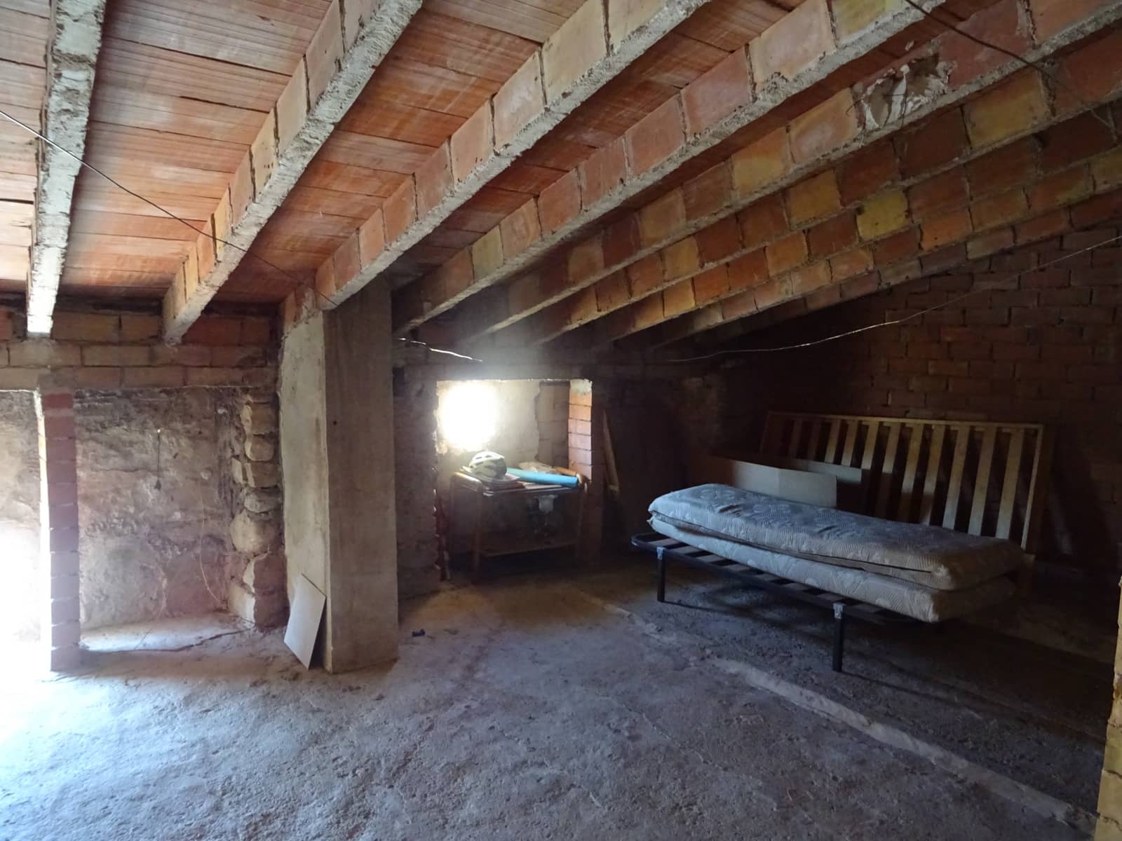 8 soveværelse Byhus til salg i Jalon / Xalo - € 330.000 (Ref: 251340)